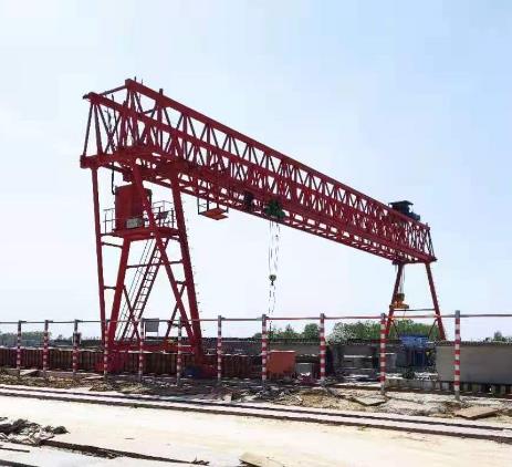 帶有伸縮機構(gòu)的司機室有什么好處，常用于哪些龍門吊上？